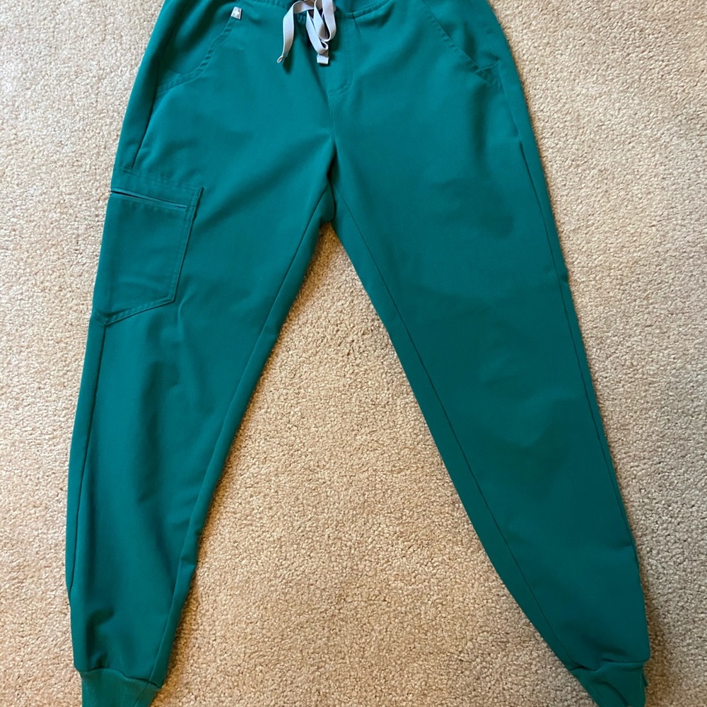 Limited Edition Hunter Green Figs Zamora Small